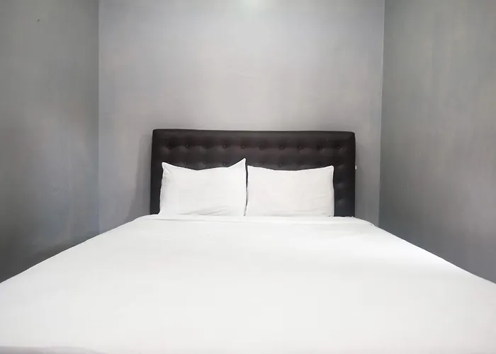Al Abror Homestay Mandala Krida Mitra Reddoorz Yogyakarta