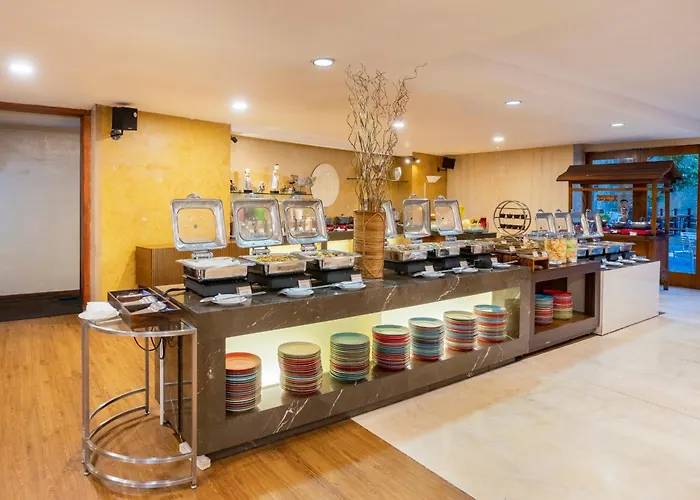 Jambuluwuk Malioboro Hotel Yogyakarta